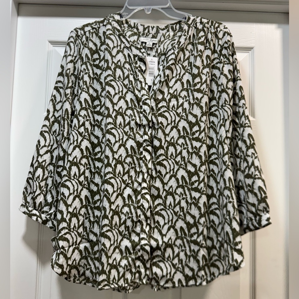 JACHS Girlfriend Black and White Relaxed Blouse with 3/4 Sleeves